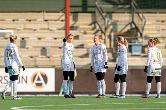 Rosengårds Olivia Schough, Nathalie Björn, Glodis Perla