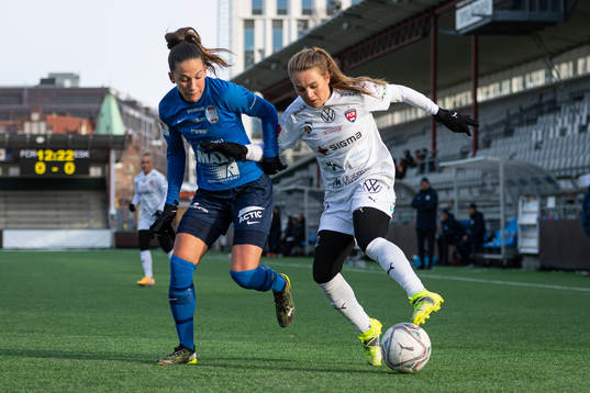 Eskilstunas Anna Oskarsson och Rosengårds Fiona Brown