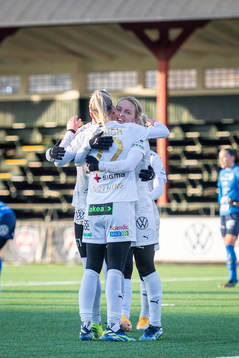 Rosengårds Mimmi Larsson jublar
