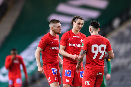 IFK Norrköpings Jonathan Levi jublar med Dino Salihovic