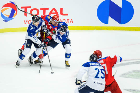 Vili Saarijärvi and Mikael Ruohomaa of Finland against