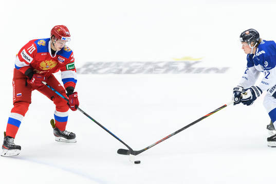 Zakhar Bardakov of Russia and Anton Lundell of Finland