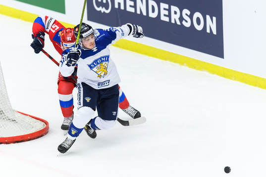 Jere Innala of Finland and Nikolai Kovalenko of Russia