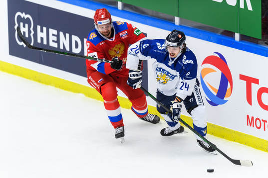 Sergei Zborovsky of Russia and Hannes Björninen of Finland