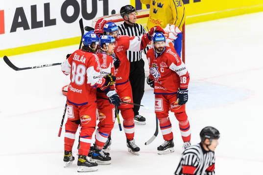 Michal Birner of Czech Republic celebrate with teammates