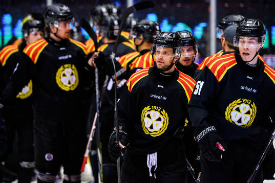 Brynäs Chad Billins jublar