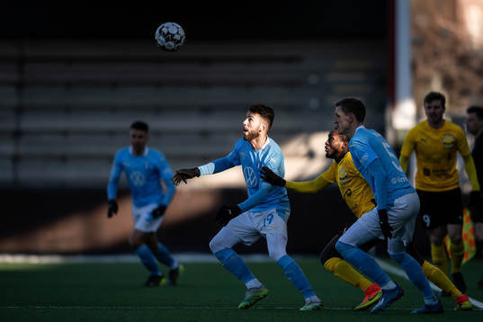 Malmö FFs Erdal Rakip och Sören Rieks mot Mjällbys