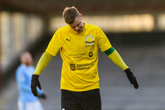 Mjällbys David Löfquist deppar