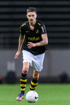 s Mikael Lustig