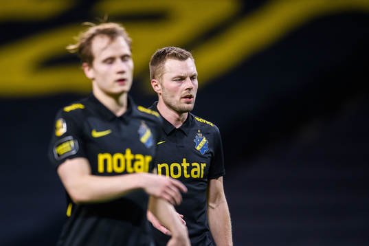 s Sebastian Larsson