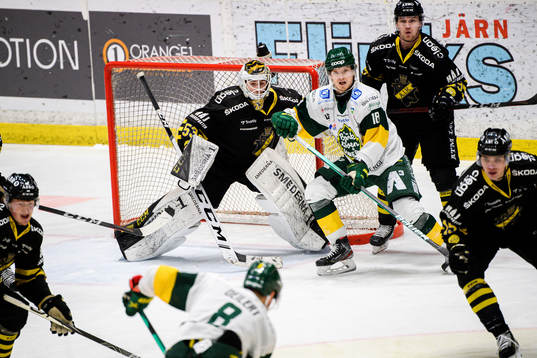 s målvakt Claes Endre och Nicklas Heinerö