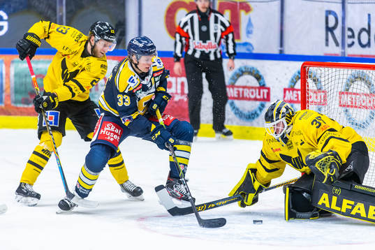 Bläddra bland fler bilder av Ishockey, Hockeyallsvenskan, Södertälje - Västerås
