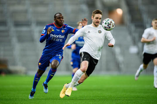 Djurgårdens Edward Chilufya och Örebros Johan Mårtensson