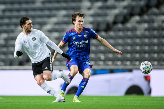 Örebros Agon Mehmeti och Djurgårdens Hjalmar Ekdal