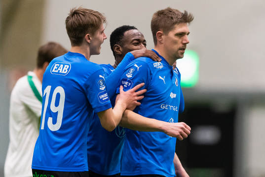 Halmstads Mikael Boman jublar