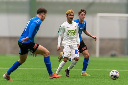 Varbergs Keanin Ayer Boya och Halmstads Erik Ahlstrand