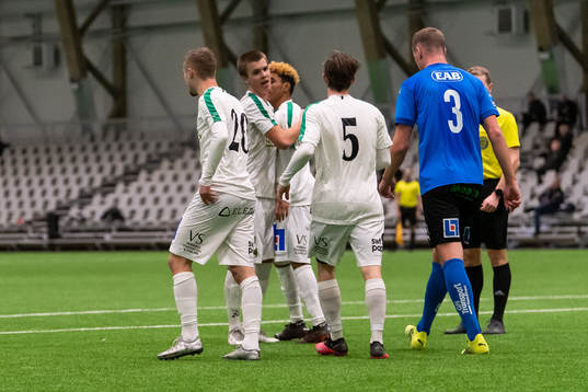 Varbergs spelare jublar