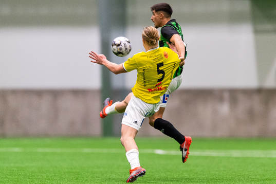 Falkenbergs Mohammad Ahmadi och GAIS Emin Grozdanic