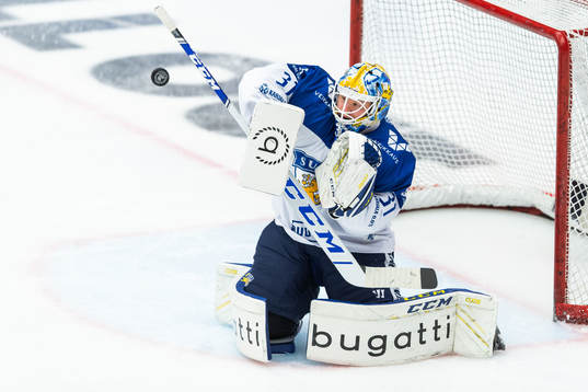 goalkeeper Janne Juvonen of Finland