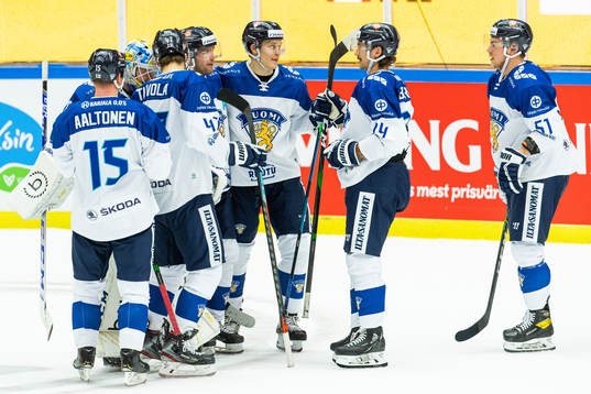 Players of Finland celebrate