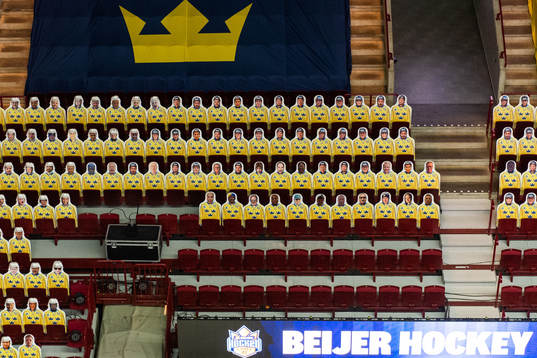 Peper figures in the stands