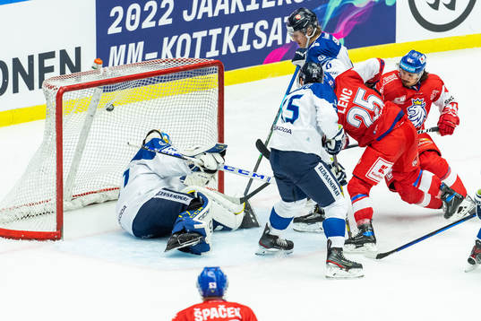 Radan Lenc of Czech Republic scores 0–2 behind goalkeeper