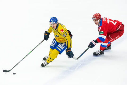 Pontus Holmberg of Sweden and Maxim Sorkin of Russia