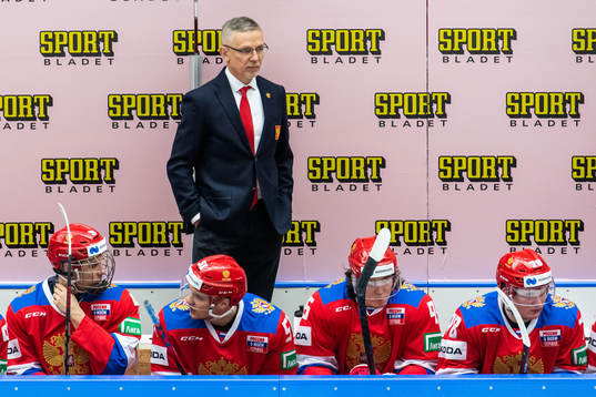 Head coach Igor Larionov of Russia
