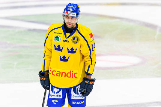 Emil Pettersson of Sweden looks dejected