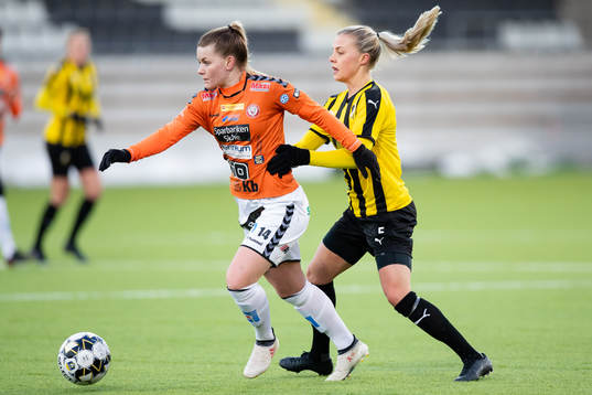 Kristianstads Tilda Persson och Häckens Lotta Ökvist