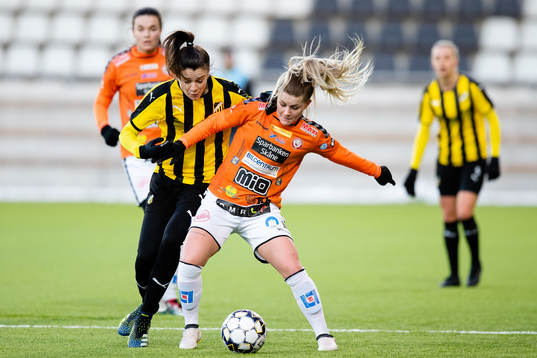 Häckens Anna Julia Csiki och Kristianstads Tilda Persson