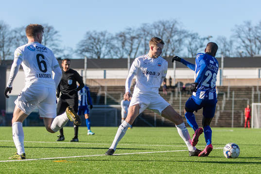 Helsingborgs Viktor Lundberg och IFK Göteborg Alhassan