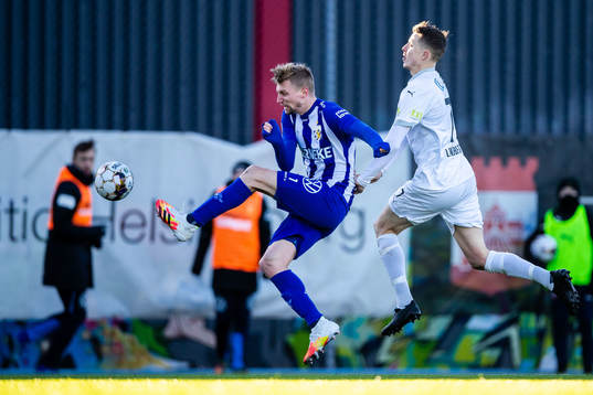 IFK Göteborg Sebastian Eriksson och Helsingborgs Viktor