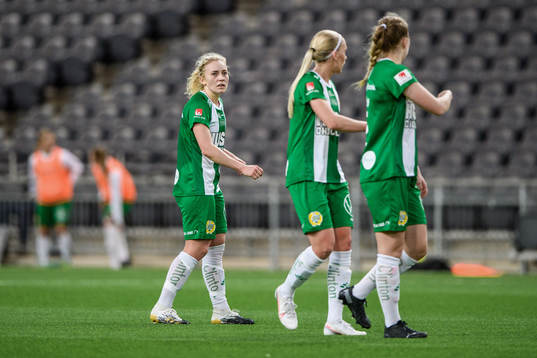 Hammarbys Ellen Gibson, Elsa Karlsson och Eva Nyström