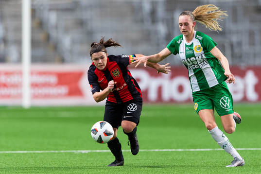 Brommapojkarnas Alexsandra Lobanova och Hammarbys Ellen