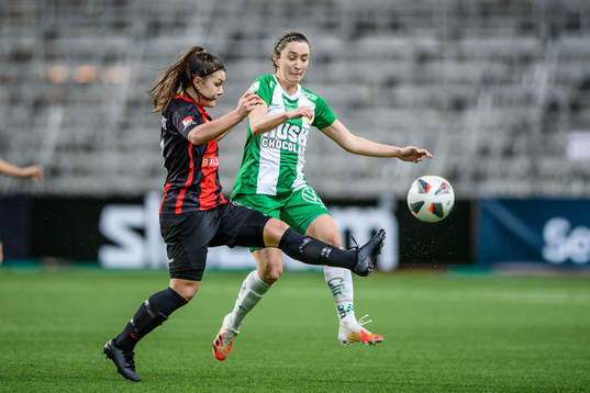 Brommapojkarnas Alexsandra Lobanova och Hammarbys Fanny