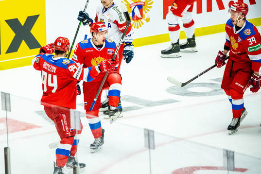 Nikolai Kovalenko of Russia celebrates with Vladimir