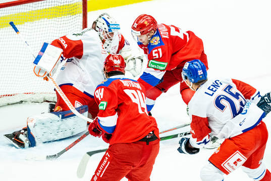 Nikolai Kovalenko of Russia scores 3-3