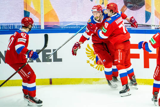 Daniil Misyul and Zakhar Bardakov of Russia celebrates