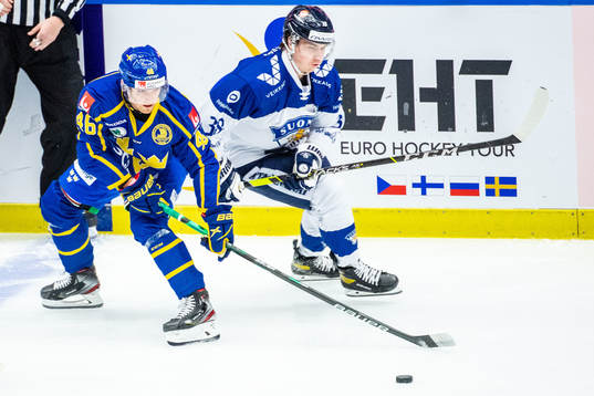 Simon Ryfors of Sweden and Jere Innala of Finland