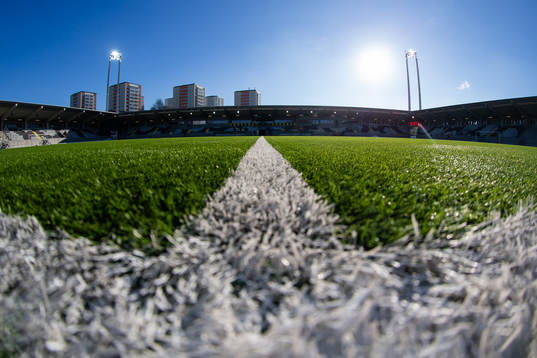 Bravida Arena interiört innan fotbollsmatchen i
