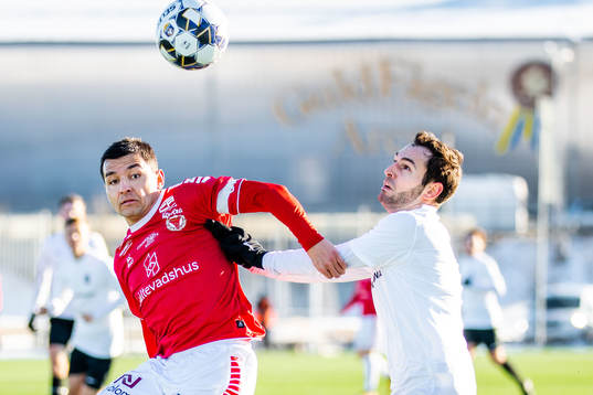 Bläddra bland fler bilder av Fotboll, Träningsmatch, Kalmar - Landskrona