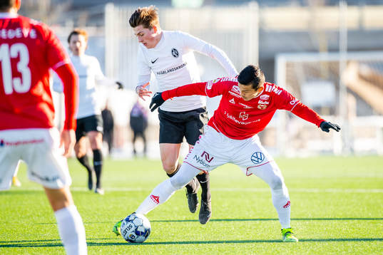 Kalmars Romario Pereira Sipiao och Landskronas Kevin Jensen