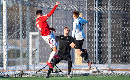Landskronas målvakt Svante Hildeman och Dennis Olofsson