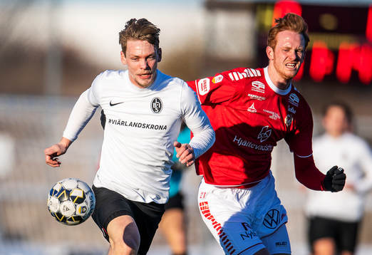 Landskronas Robin Hofsö och Kalmars Viktor Krüger