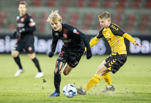 [DK=20210214: Gustav Isaksen (45), FC Midtjylland og Jacob