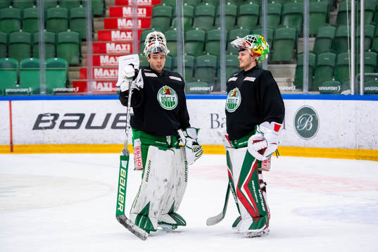 Rögles målvakt Johan Gustafsson och målvakt Christoffer