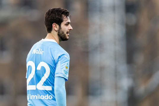 Malmö FFs Adi Nalic deppar