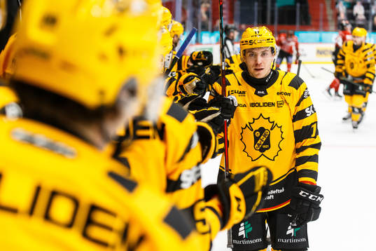Skellefteås Pär Lindholm jublar