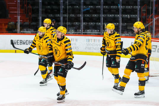 Skellefteås Pär Lindholm deppar med lagkamrater